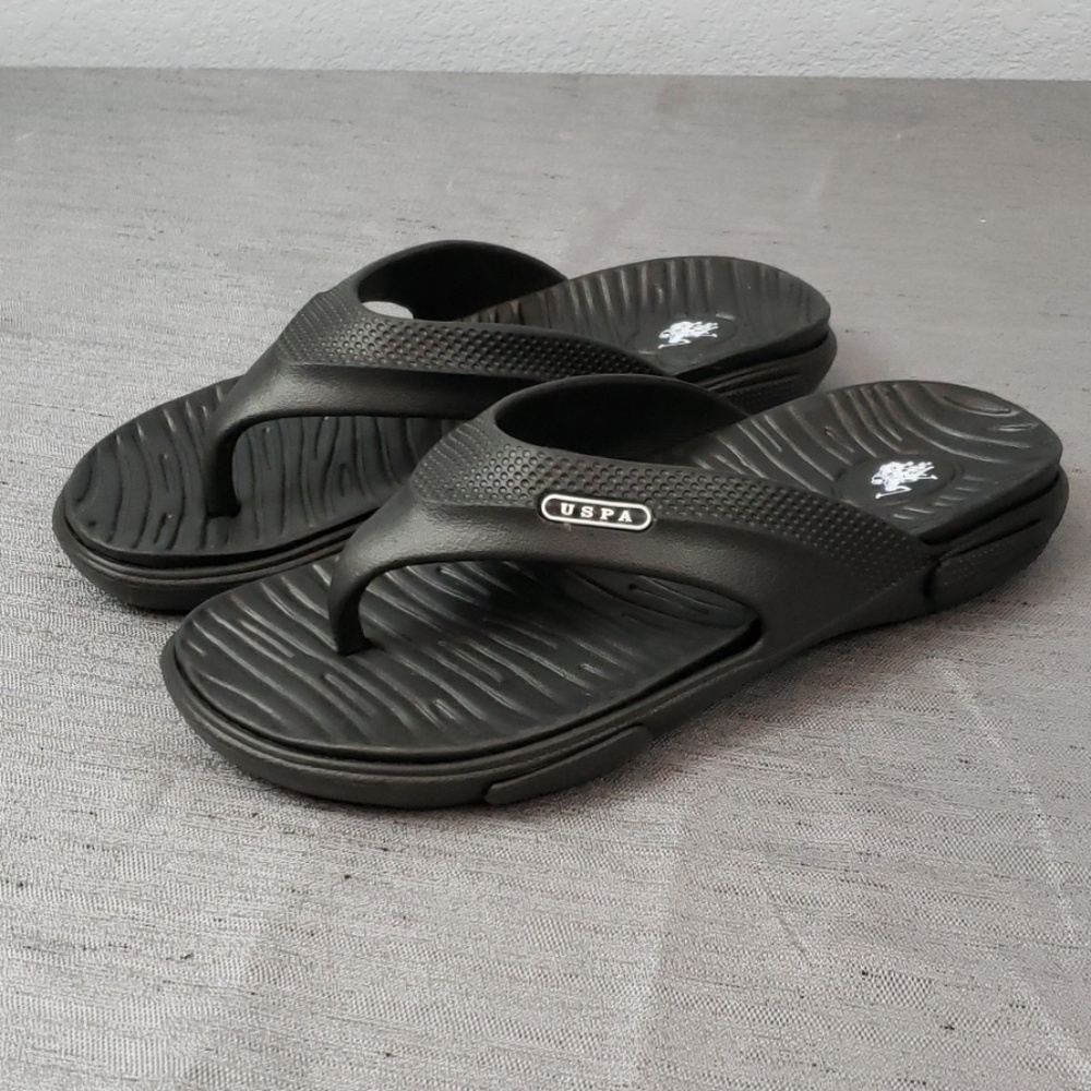 US Polo Assn. Mens Black Flip Flops Nwot - Picture 1 of 6